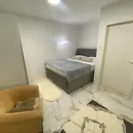 King's Landing Esma' House Apartment *