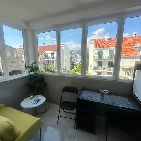 King's Landing Esma' House Апартаменты
