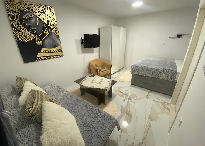 King's Landing Esma' House *