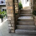 King's Landing Esma' House דירה