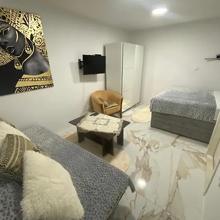 King's Landing Esma' House *